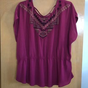 Gorgeous short sleeve blouse
